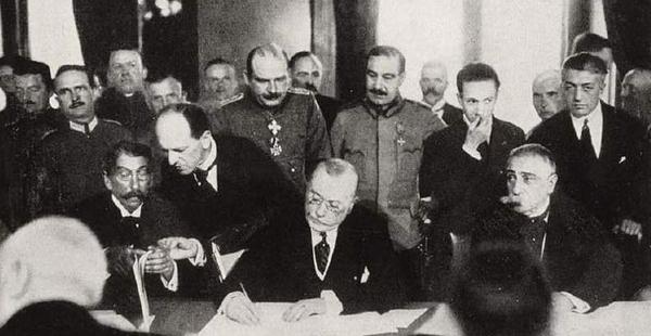 Se firmó el Tratado de Bucarest-0