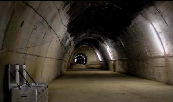 Descubren el bunker donde Hitler desarrollaba la bomba atómica-0