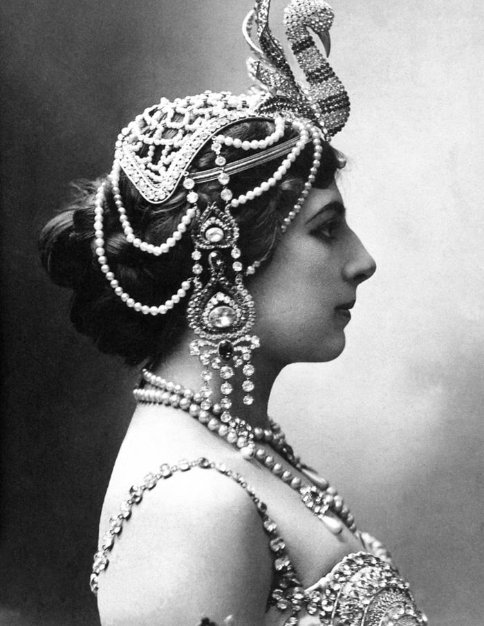 La espía bailarina Mata Hari es detenida en Francia-0